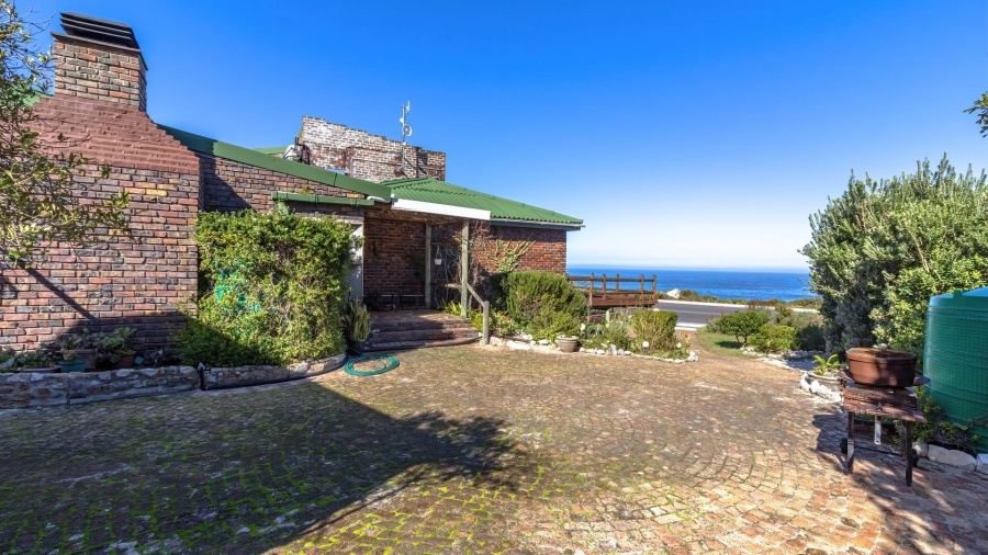4 Bedroom Property for Sale in Bettys Bay Western Cape